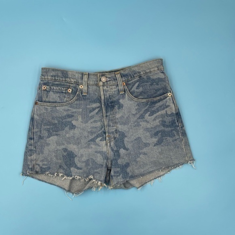 LIKE NEW! LEVIS 501 Denim Jean Shorts